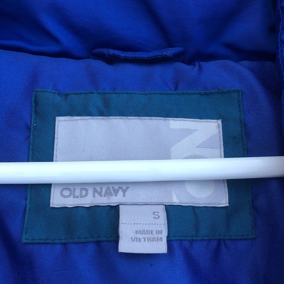 Old navy puffer jacket - Picture 2 of 3